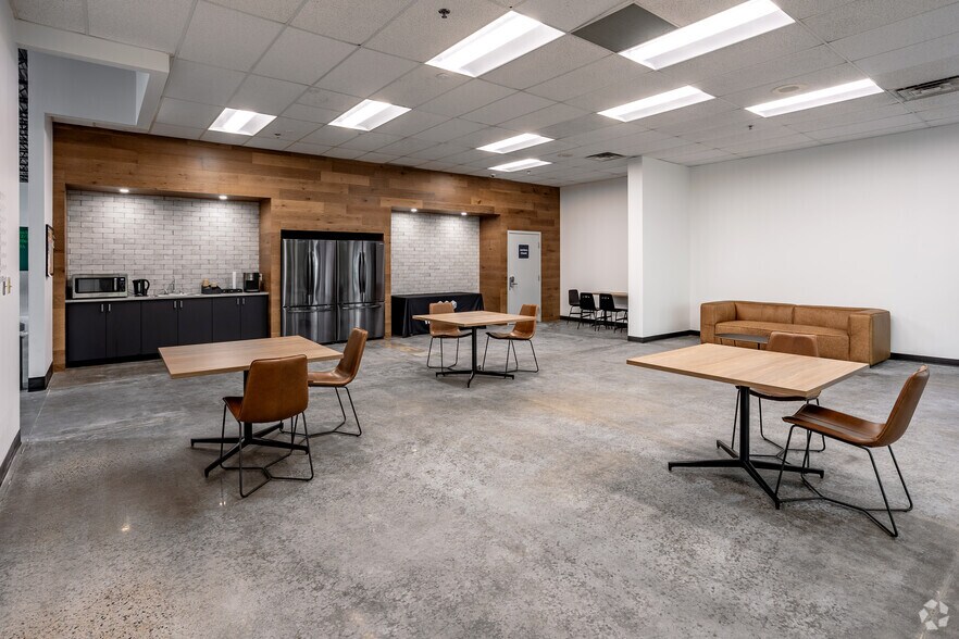 More Photos Of 7500-7540 Golden Triangle Dr, Eden Prairie Warehouse For Lease