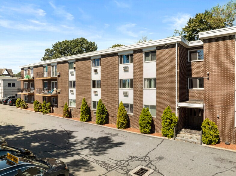 More Photos Of 3880 Main St, Bridgeport Multifamily For Sale