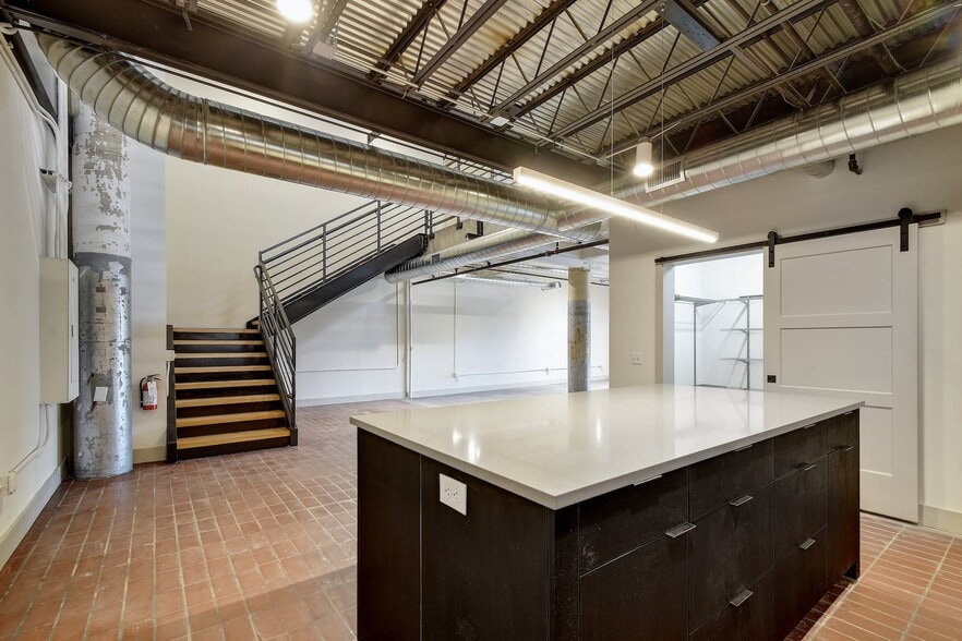 More Photos Of 215 Coca Cola Pl, San Antonio Apartments For Lease