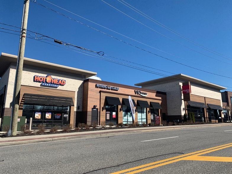 More Photos Of 13405-13485 Pearl Rd, Strongsville Freestanding For Lease