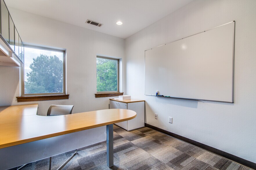 More Photos Of 3012 Ridge Rd, Rockwall Office For Lease