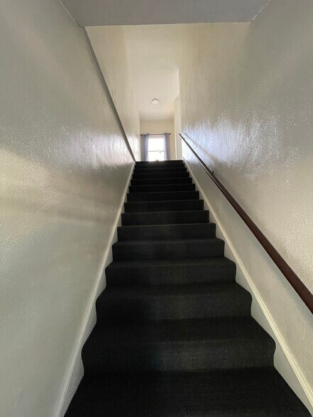 More Photos Of 418-420 N Larchmont Blvd, Los Angeles Office For Lease