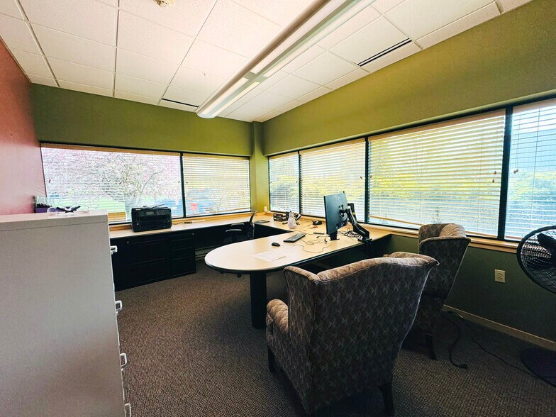 More Photos Of 6710 Quality Way, Portage Research And Development For Sale