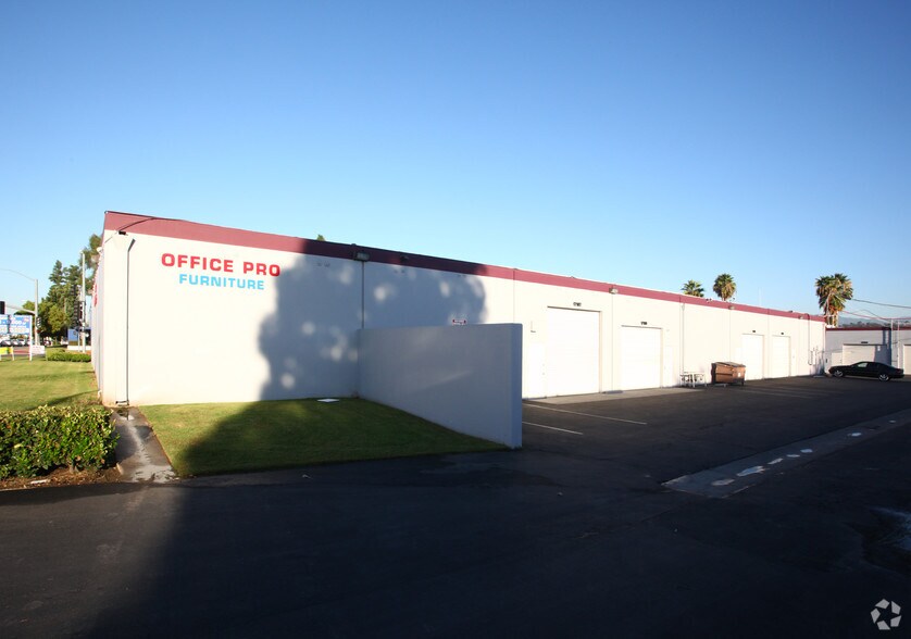 More Photos Of 17107-17115 Gale Ave, City Of Industry Warehouse For Lease