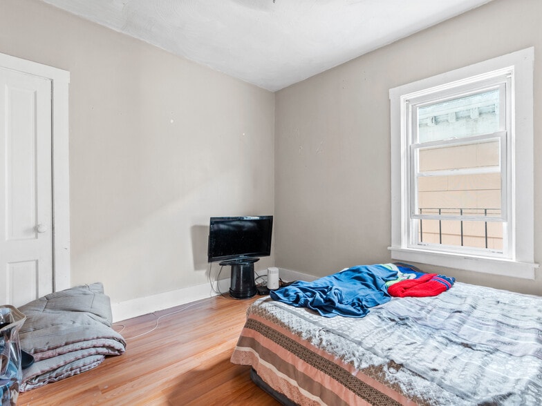 More Photos Of 144-145 Railroad St, Manville Multifamily For Sale