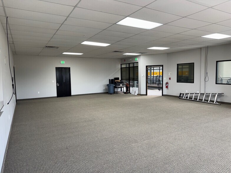 More Photos Of 517 W 100 N, Providence Loft Creative Space For Sale