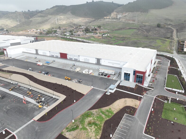 More Photos Of 550 Piercy Rd, San Jose Unknown For Lease