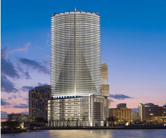 More Photos Of 270 Biscayne Boulevard Way, Miami Hotel For Lease