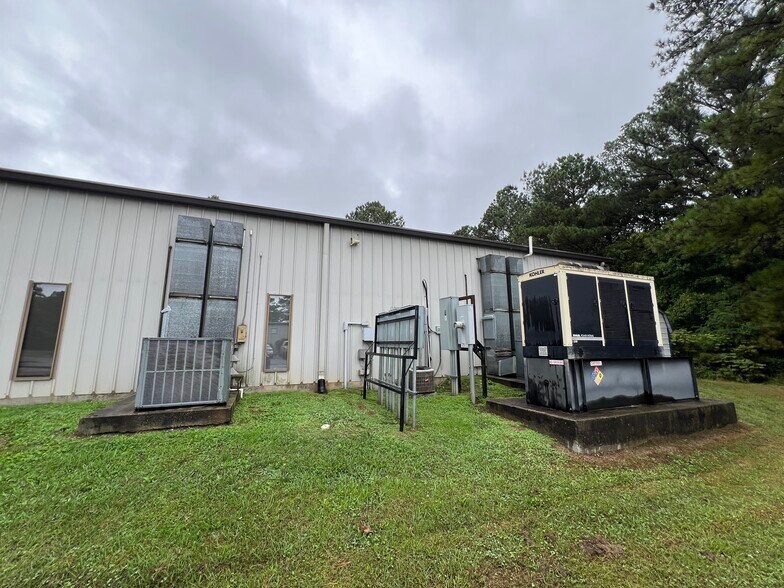 More Photos Of 213 Industrial Blvd, Tullahoma Industrial For Sale