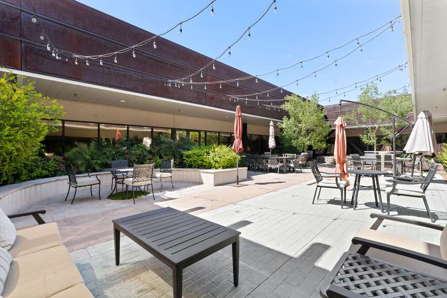 More Photos Of 4300 W Tropicana Ave, Las Vegas Coworking Space