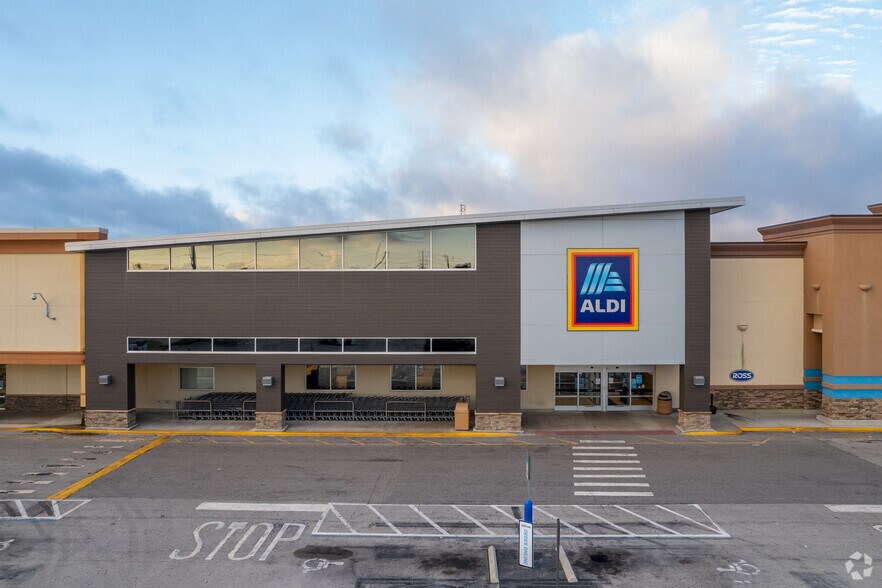 More Photos Of 145 E Semoran Blvd, Casselberry Unknown For Lease