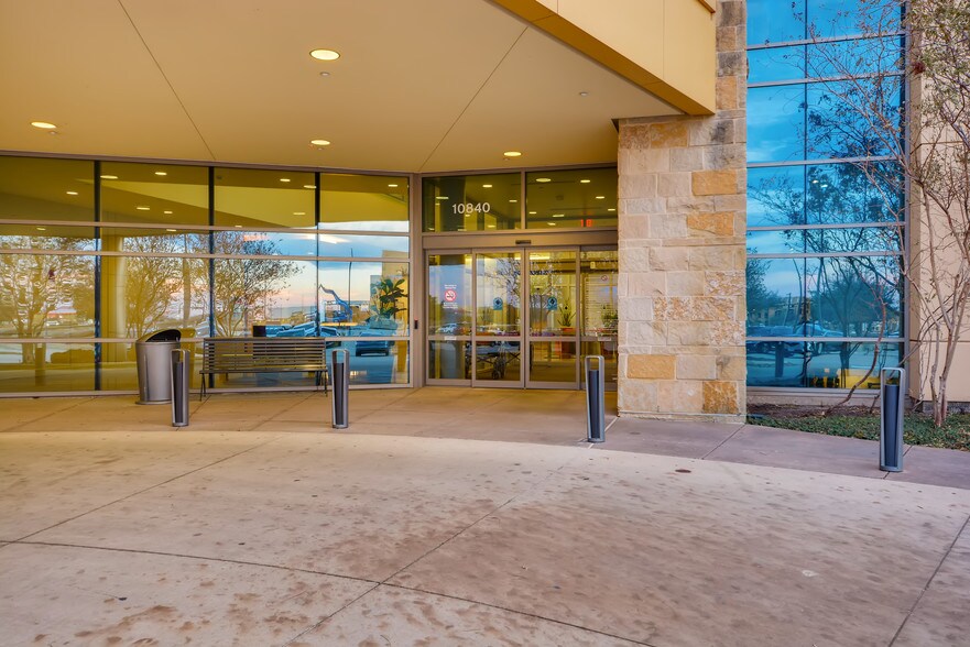 More Photos Of 10840 Texas Health Trl, Fort Worth Medical For Lease