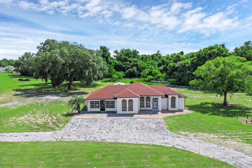 More Photos Of 334 E Myers Blvd, Mascotte Office For Sale