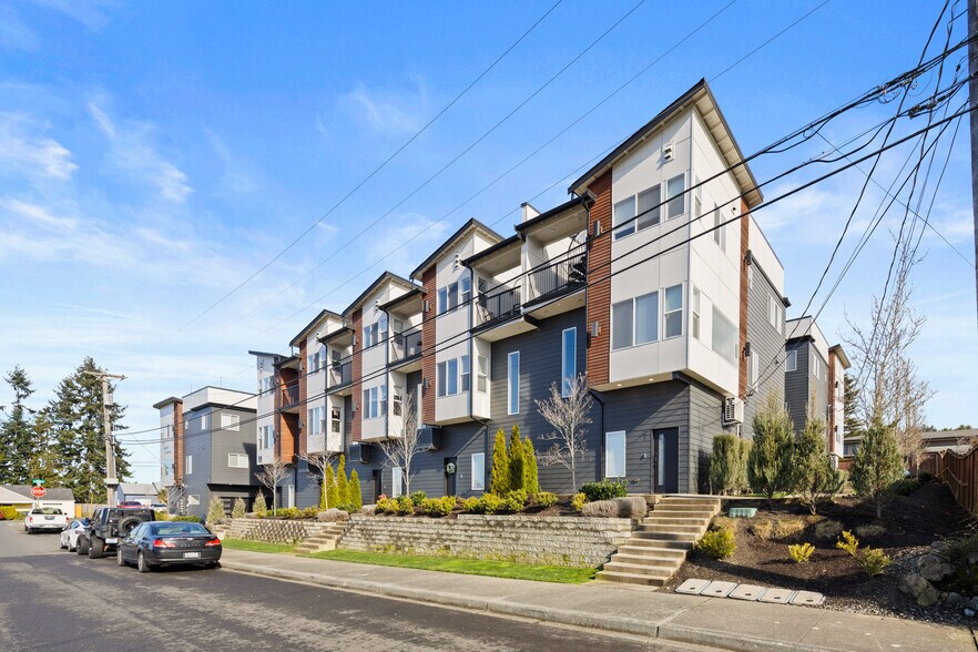 More Photos Of 8524 19th St W, Tacoma Apartments For Sale