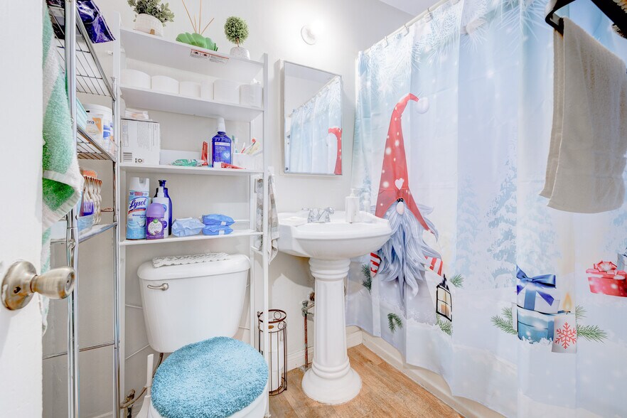 More Photos Of 4810 W 104th St, Inglewood Apartments For Sale