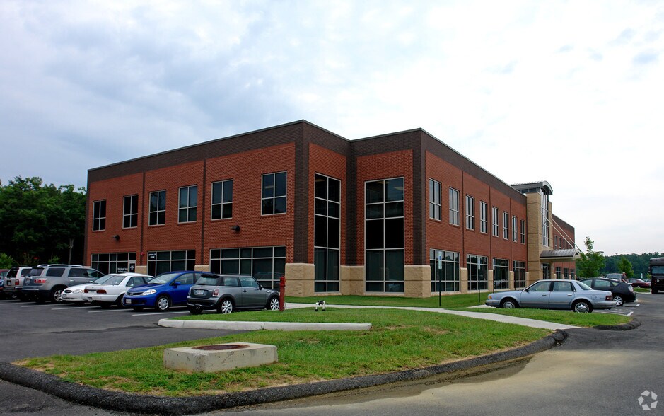 More Photos Of 9530 Cosner Dr, Fredericksburg Medical For Lease