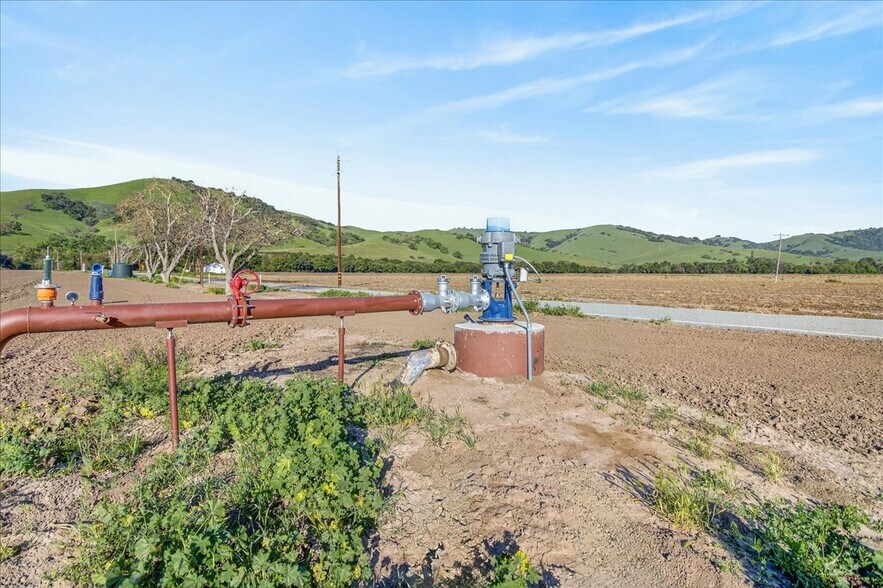 More Photos Of 0 Walnut Ave, Hollister Land For Sale