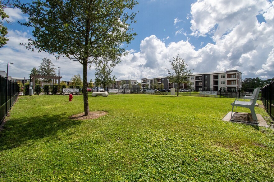 More Photos Of 234 E Mitchell Hammock Rd, Oviedo Apartments For Lease