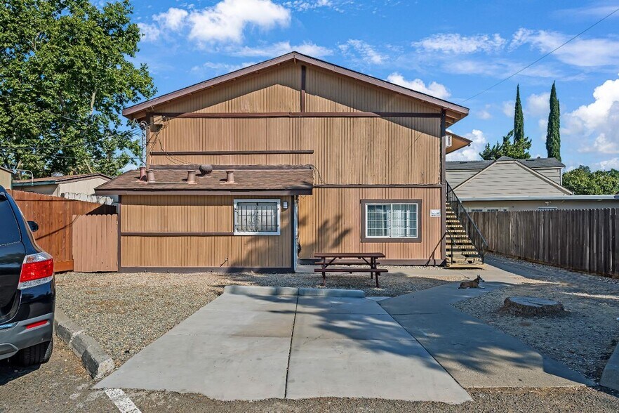 More Photos Of 2944 Del Paso Blvd, Sacramento Apartments For Sale