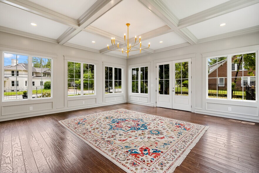 More Photos Of 207 Westminster Hwy, Westminster Specialty For Sale