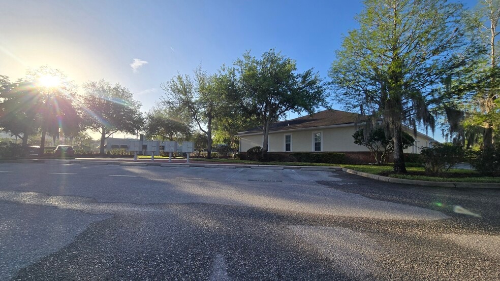 More Photos Of 2649 Windguard Cir, Zephyrhills Medical For Lease