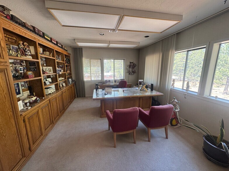 More Photos Of 3170 Us-50, South Lake Tahoe Office For Sale
