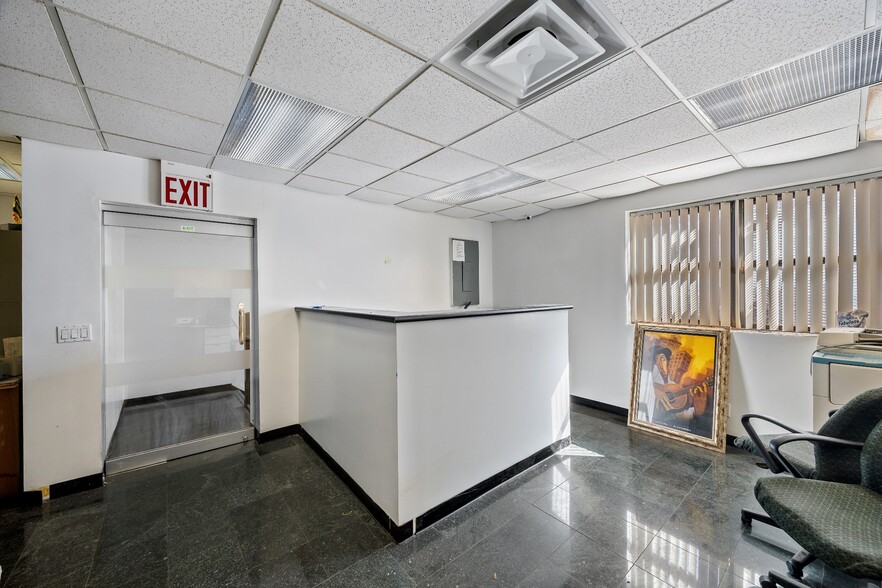 More Photos Of 3856 11th St, Long Island City Warehouse For Sale