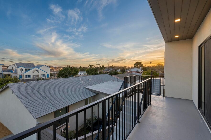 More Photos Of 3582 Hatteras Ave, San Diego Apartments For Sale