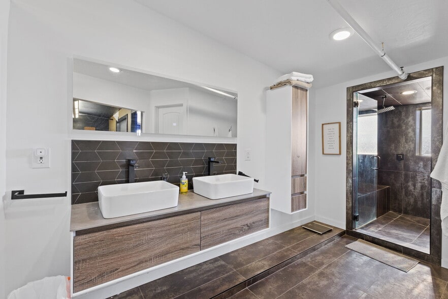 More Photos Of 7095 W 3500 S, Salt Lake City Service For Sale