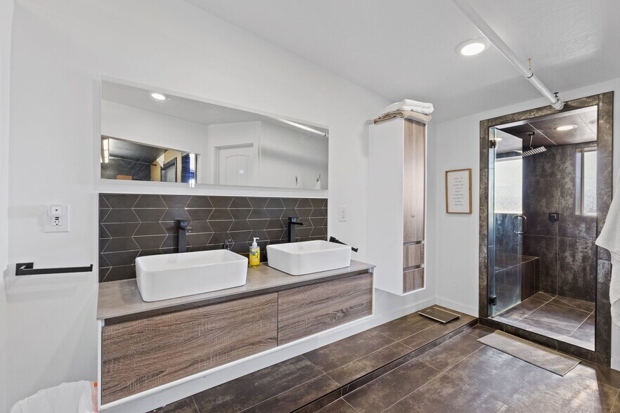 More Photos Of 7095 W 3500 S, Salt Lake City Service For Sale