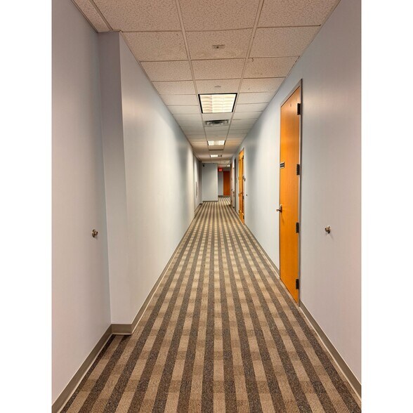 More Photos Of 1050 E State Highway 114, Southlake Office For Sale