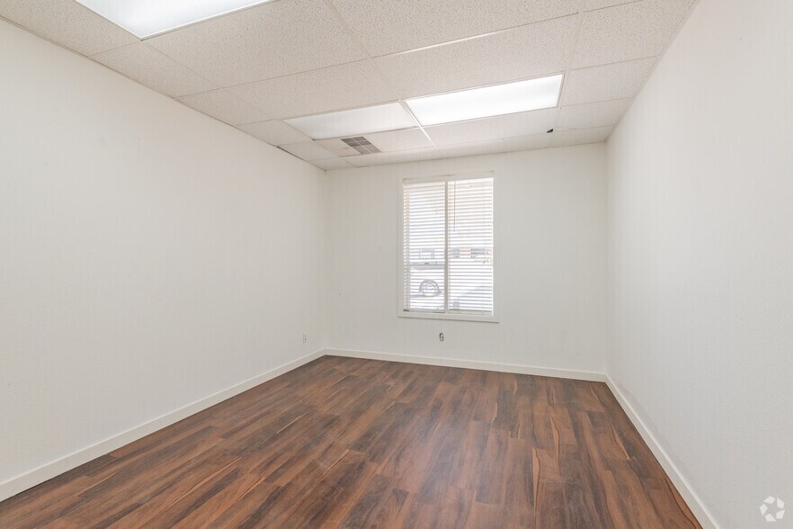 More Photos Of 9276 Greenback Ln, Orangevale Medical For Sale