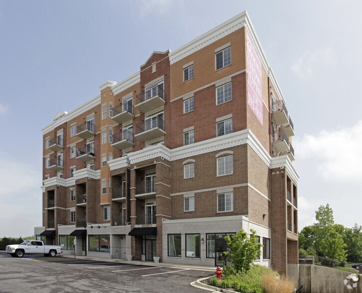 More Photos Of 238 E Irving Park Rd, Wood Dale Apartments For Lease
