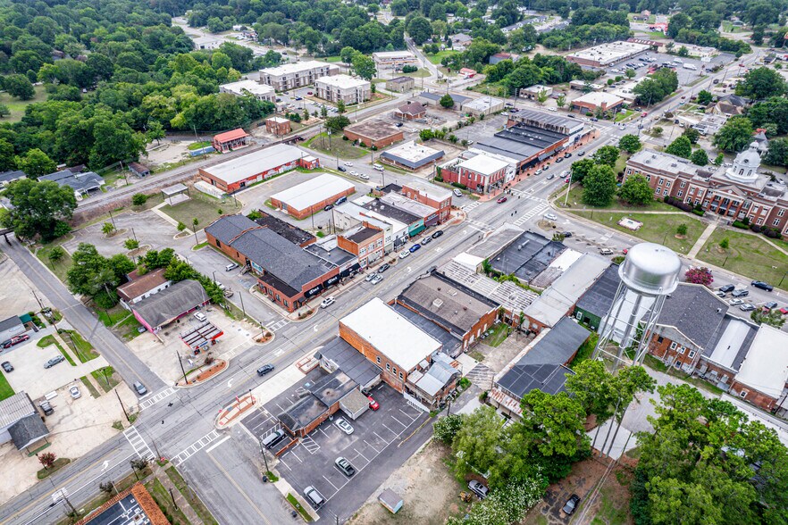 More Photos Of 117 N Jefferson Ave, Eatonton Storefront For Sale
