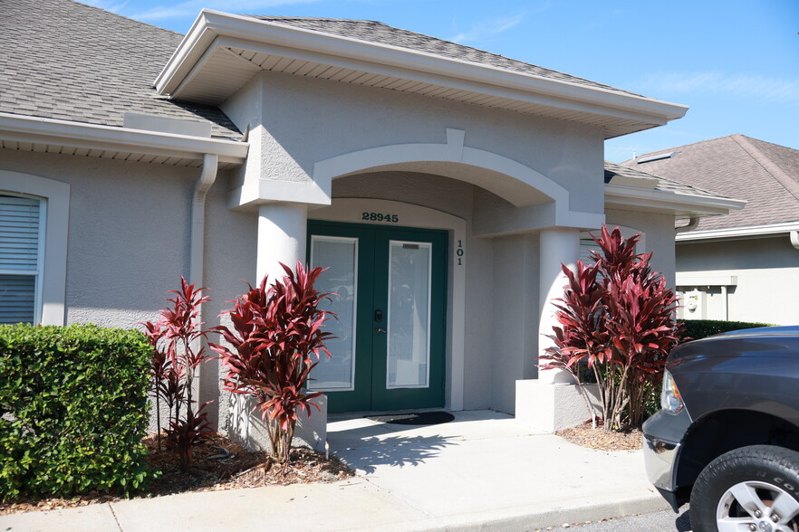 Primary Photo Of 28943 State Road 54, Wesley Chapel Medical For Lease