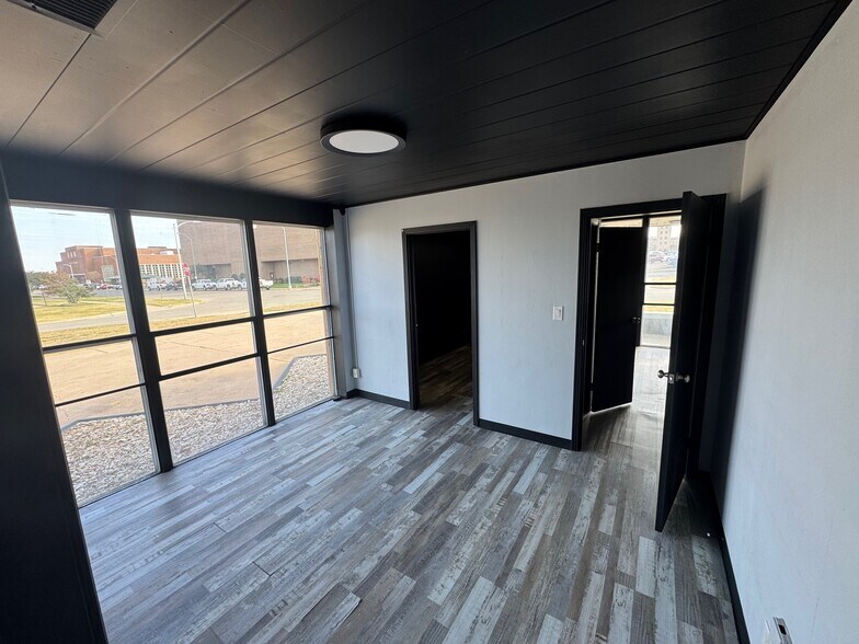 More Photos Of 601 SW Jennings Ave, Bartlesville Office For Lease