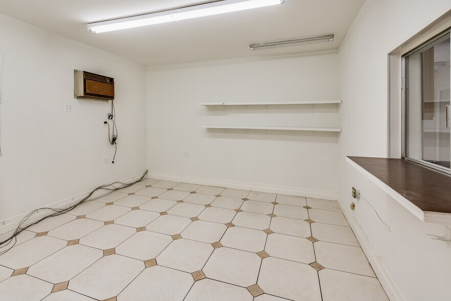 More Photos Of 9623 Venice Blvd, Culver City Storefront For Sale