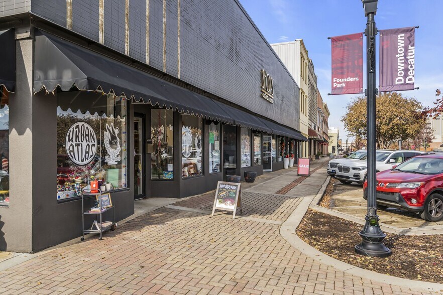 More Photos Of 219 2nd Ave SE, Decatur Storefront For Lease