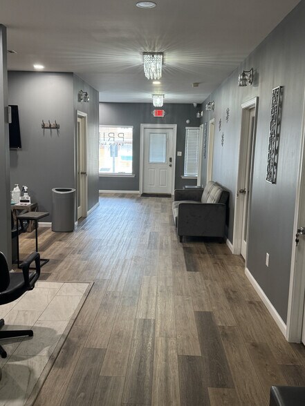 More Photos Of 148-154 Valley Hill Rd SW, Riverdale General Retail For Lease