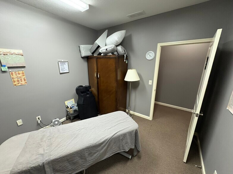 More Photos Of 10534-10536 Coldwater Rd, Fort Wayne Office For Lease