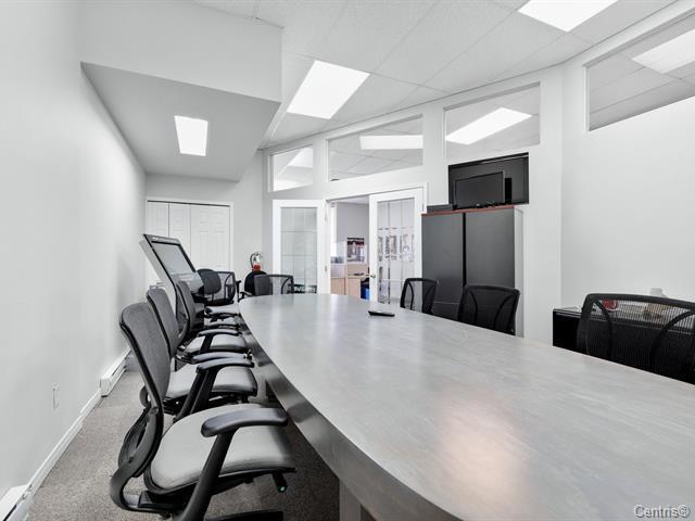 More Photos Of 745 Boul Saint-Joseph, Gatineau Office For Lease
