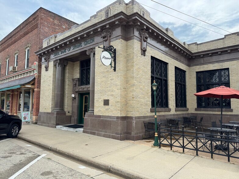 More Photos Of 134 W Jefferson St, Spring Green Restaurant For Sale