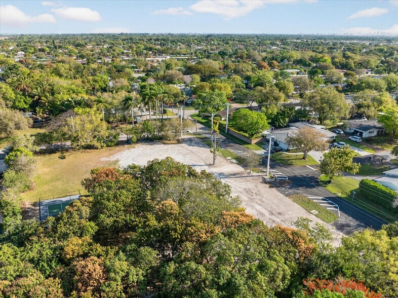 More Photos Of 9202 84th ave, Miami Land For Sale