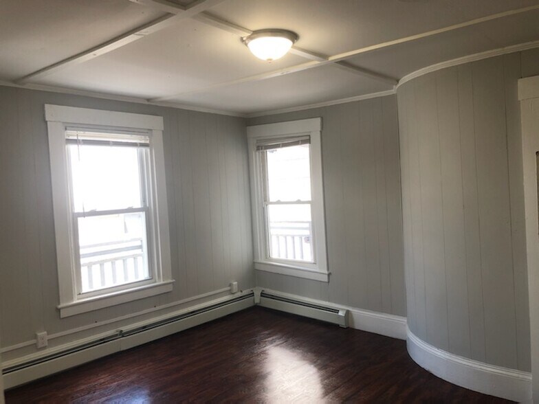 More Photos Of 14 Cedar St, Skowhegan Apartments For Sale