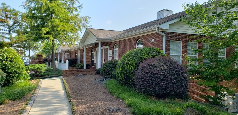 More Photos Of 106 Colony Park Dr, Cumming Office Residential For Lease