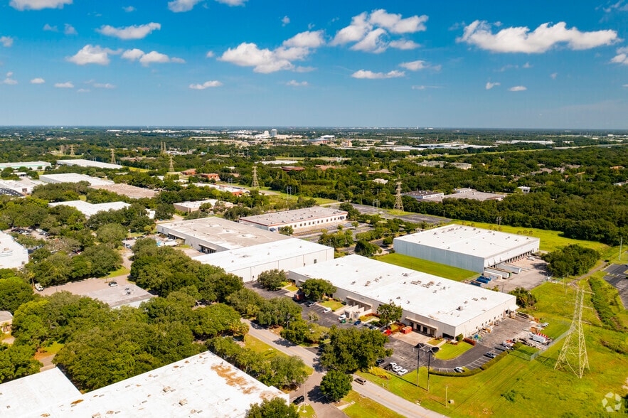 More Photos Of 3502 Queen Palm Dr, Tampa Warehouse For Lease