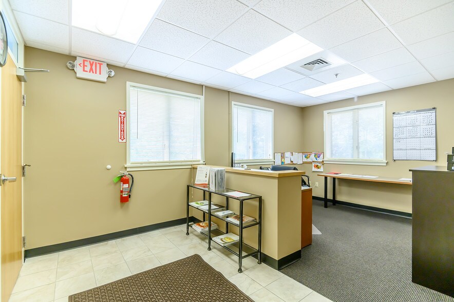 More Photos Of 100 Conifer Hill Dr, Danvers Office For Lease