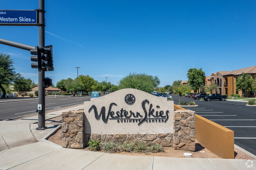 More Photos Of 1166 E warner Rd, Gilbert Unknown For Lease