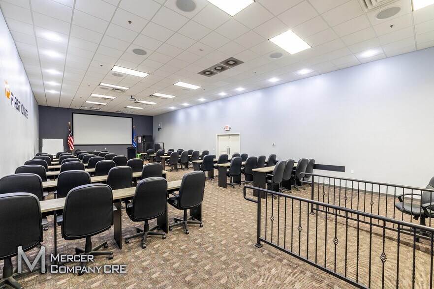 More Photos Of 3300 N Santa Fe Ave, Oklahoma City Warehouse For Sale