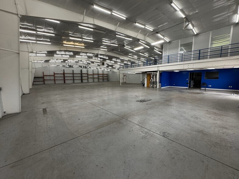 More Photos Of 3040 N Ohio St, Wichita Industrial For Sale
